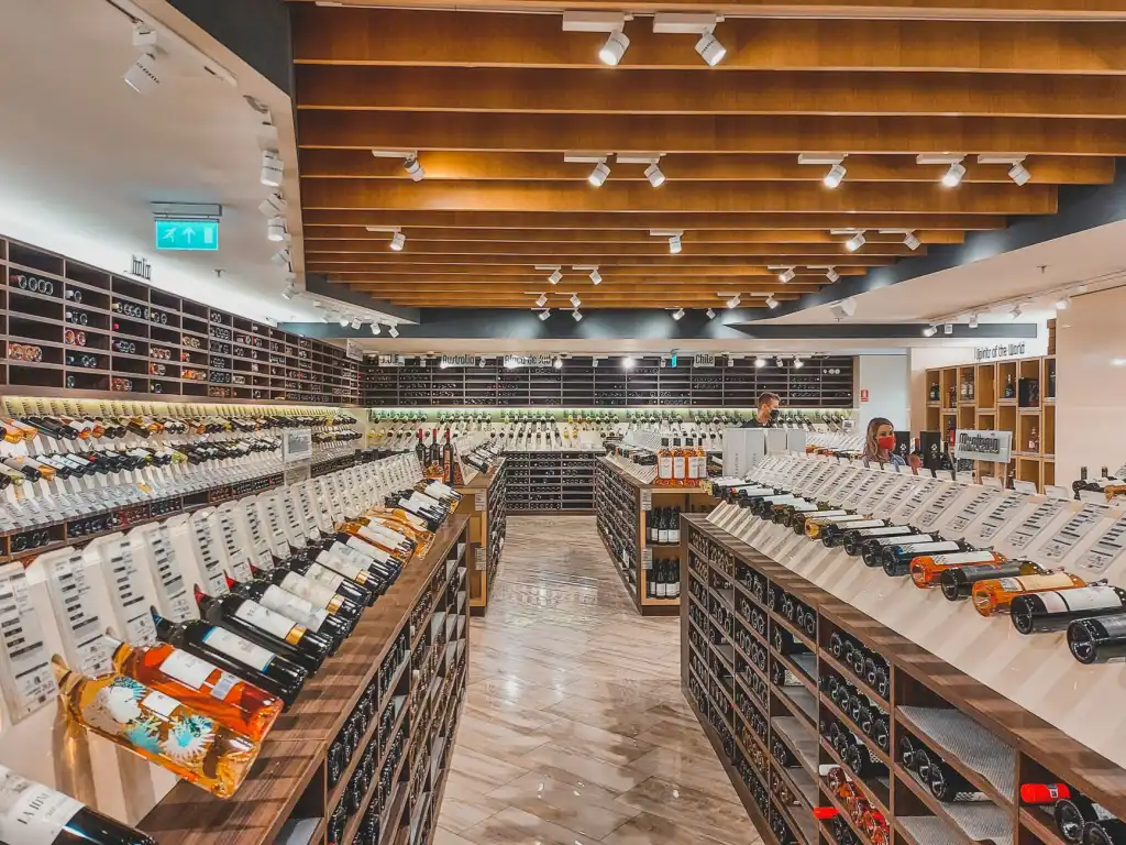 临沂仓储货架选型指南：匹配物流仓库高效存储需求